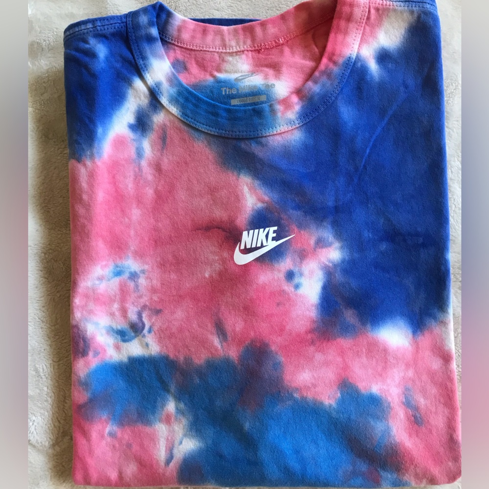 Nike Vibrant Tie-Dye Shirt in Red and Blue